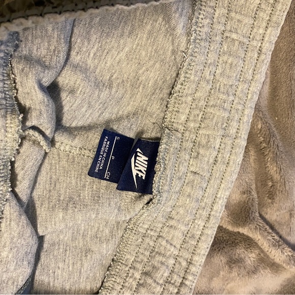 Nike Grey Jogger Sweatpants - Picture 4 of 4